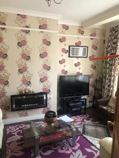 3 bedroom terraced house to rent, Henniker Gardens, London, E6