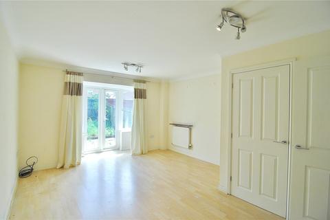 21 Blackwell Close, Stonehouse, GL10 2HF