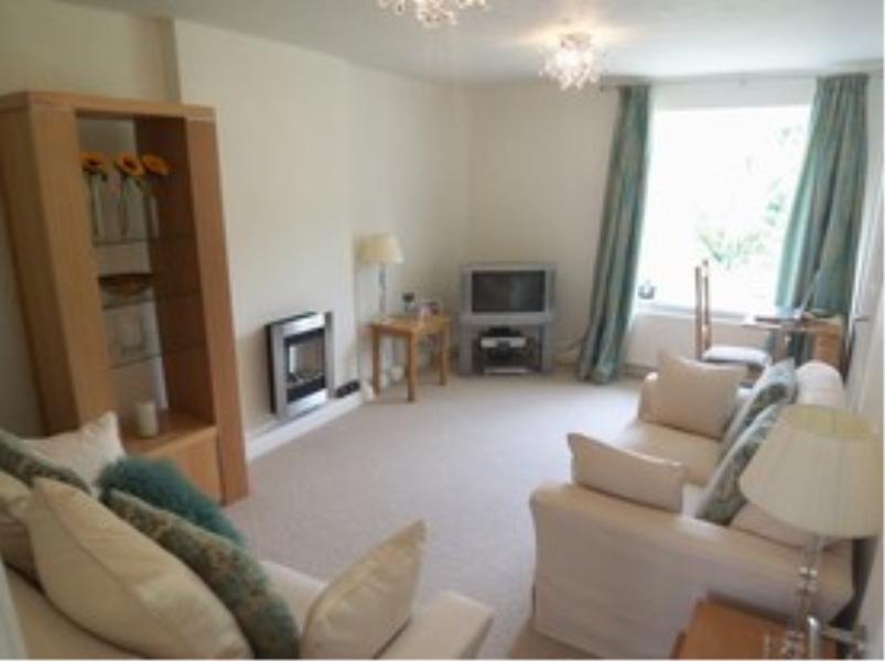 OAKDALE GLEN, HARROGATE, HG1 2JY 1 bed flat £595 pcm (£137 pw)
