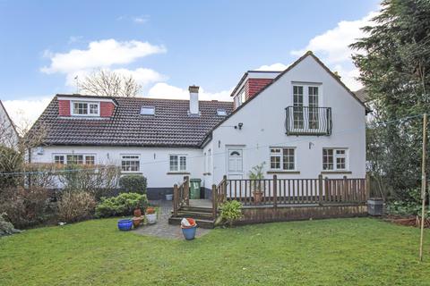 18 Westgate, Guiseley, Leeds, LS20 8HL