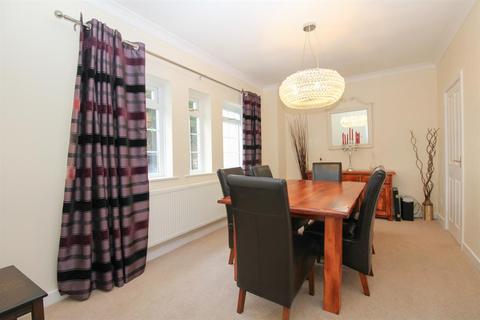 18 Westgate, Guiseley, Leeds, LS20 8HL