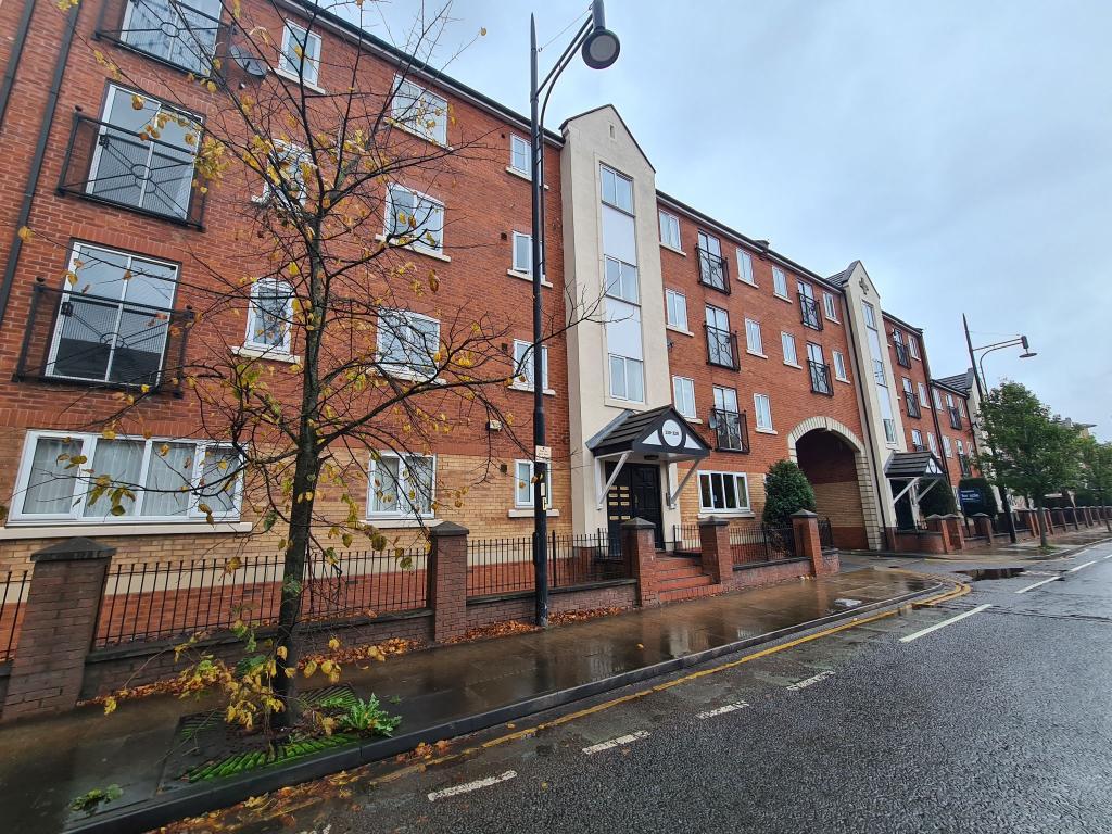 330 Stretford Road, Hulme, Manchester, M15 5TP 1 bed apartment £750