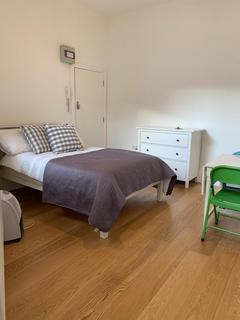 Studio to rent - Courtyard House, Courtyard House, Rotherhithe New Road, Surrey Quays, SE16