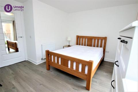 2 bedroom flat to rent, Lurie Place, Niddrie, Edinburgh, EH16