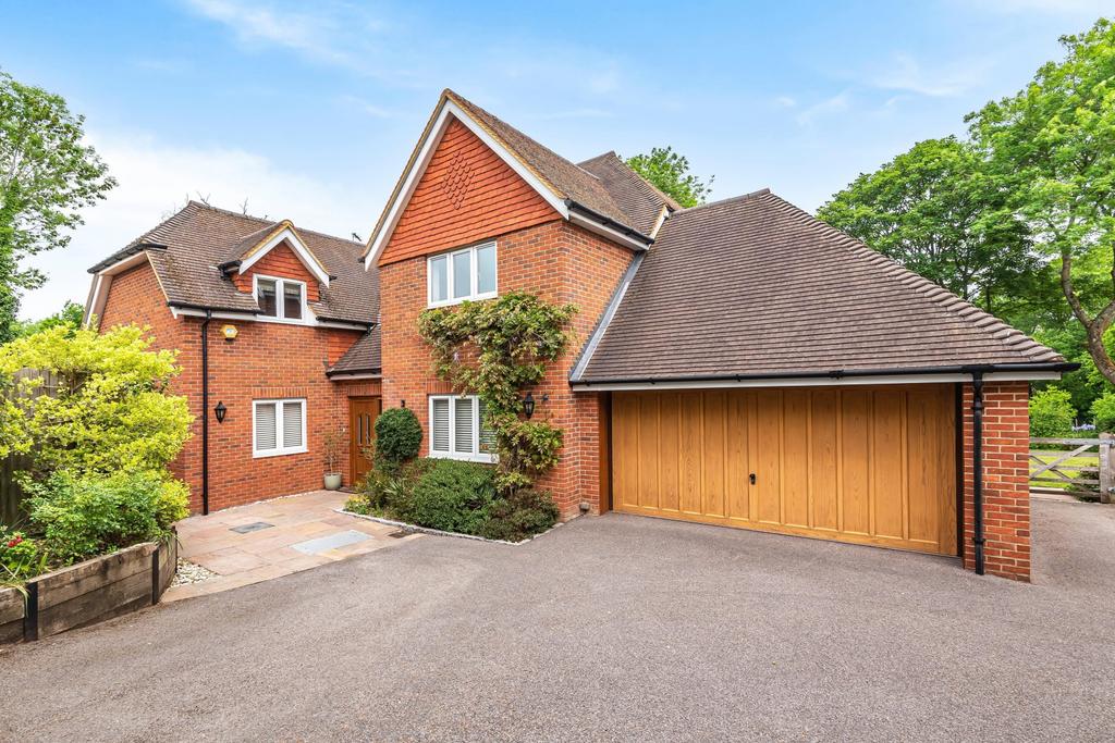 Boundstone Road, Rowledge, Farnham, GU10 5 bed detached house £1,600,000
