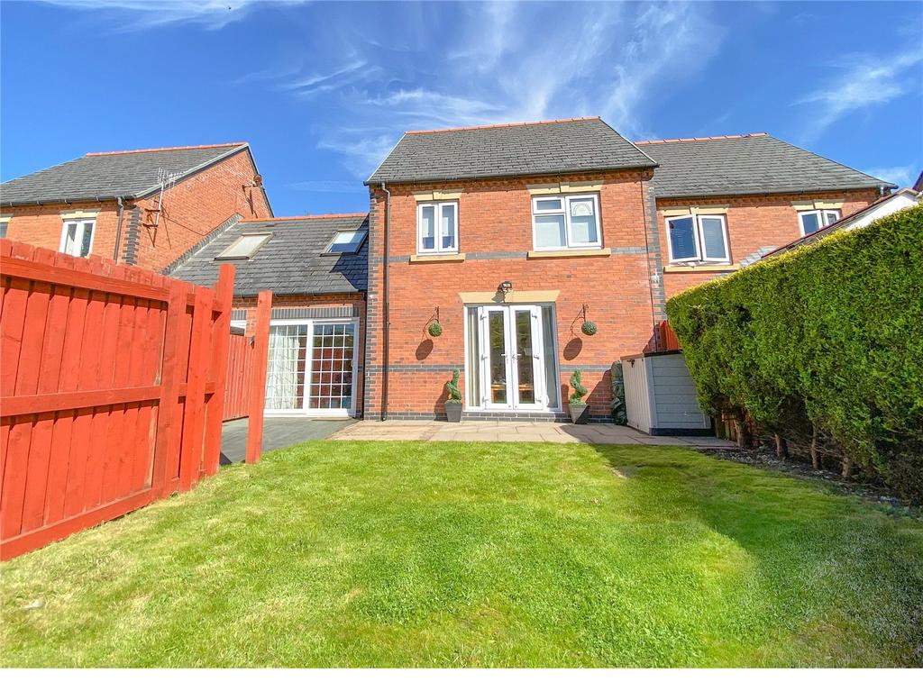 Dol Y Felin, Abermule, Montgomery... 4 bed terraced house £200,000