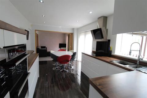 83 Ampleforth Drive, Stafford, ST17 4TR