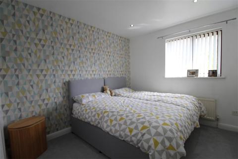 83 Ampleforth Drive, Stafford, ST17 4TR