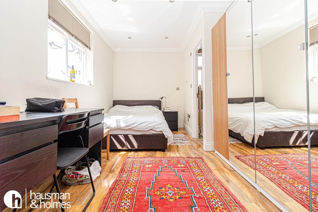 Temple Fortune Mansions, Finchley Road 1 bed flat £1,050 pcm (£242 pw)