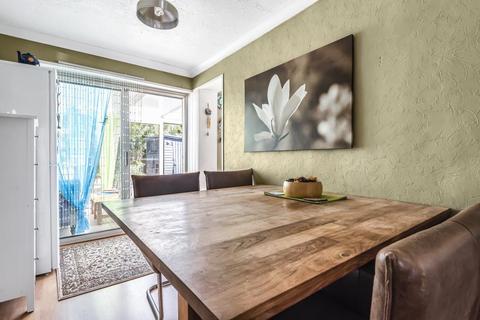 8 Richmond Road, Swindon, SN2 1LZ