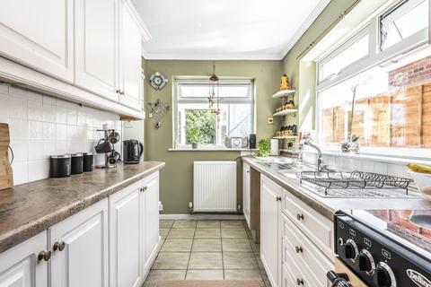 8 Richmond Road, Swindon, SN2 1LZ