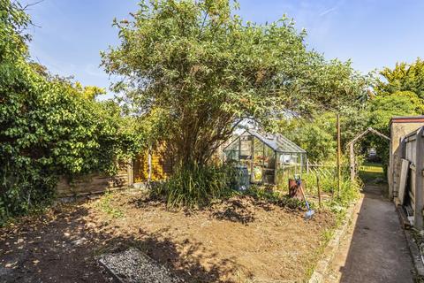 8 Richmond Road, Swindon, SN2 1LZ