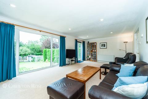 2 Asher Drive, Ascot, SL5 8LJ