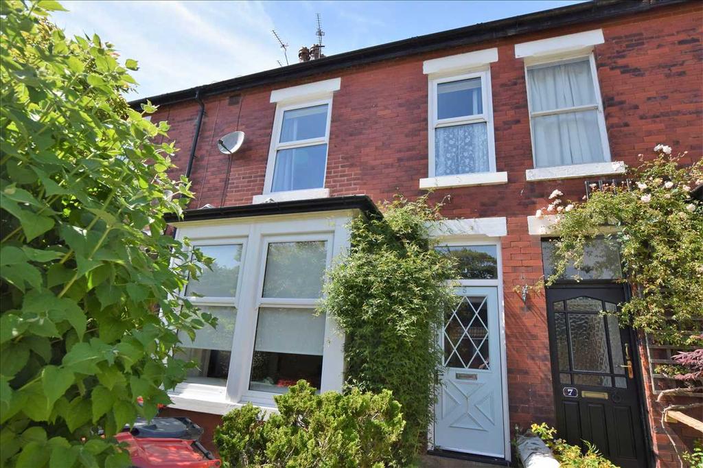Moorland Avenue, PoultonleFylde 3 bed house £950 pcm (£219 pw)