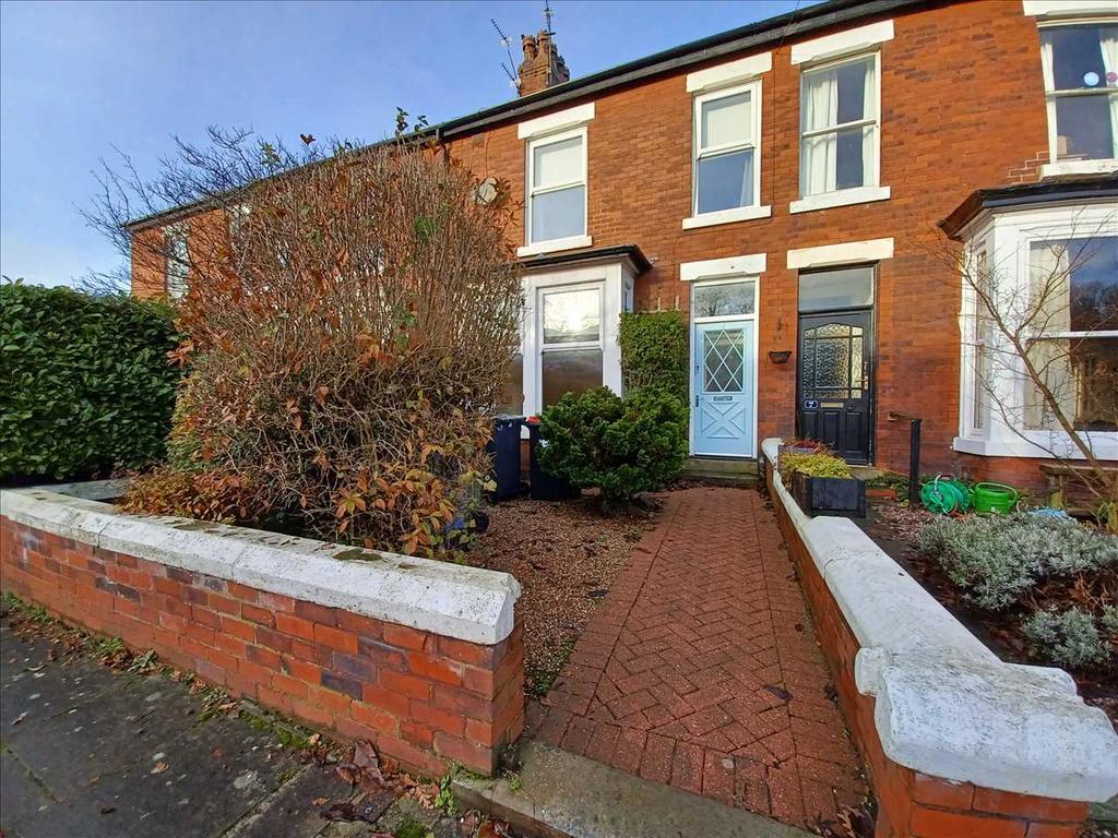 Moorland Avenue, PoultonleFylde 3 bed house £1,000 pcm (£231 pw)