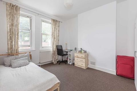 2 bedroom apartment to rent, Market Road, Caledonian Road, N7
