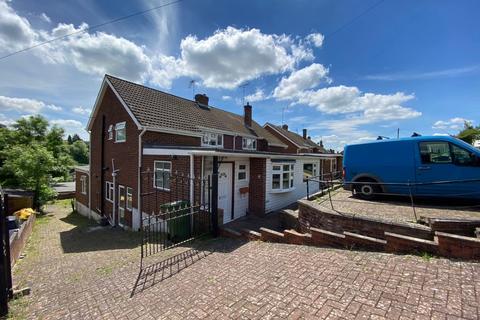 5 bedroom semi-detached house to rent, Mayhew Crescent, Hp13