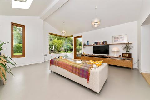 37 Barrow Road, Cambridge, CB2 8AR