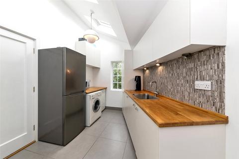 37 Barrow Road, Cambridge, CB2 8AR