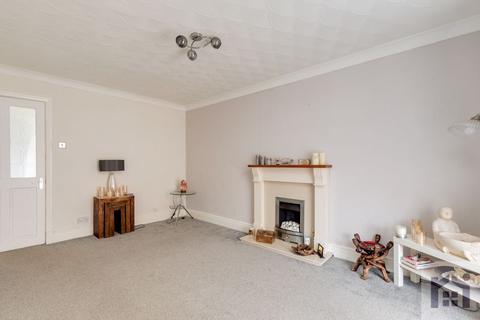15 Hunts Field, Clayton Le Woods, Chorley, PR6 7TT