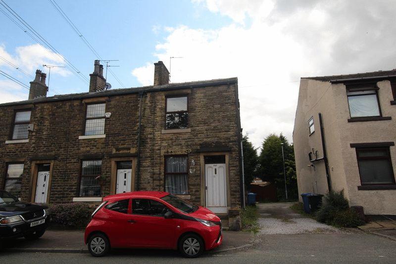 Edenfield Road, Norden, Rochdale OL11 5TA 2 bed terraced house £127,000