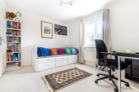 11 Barcote Close, Swindon, SN25 2BH