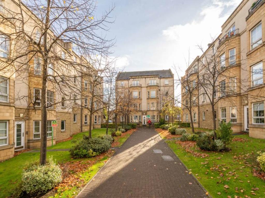 Dicksonfield, Leith Walk, City Centre 2 bed flat £1,095 pcm (£253 pw)