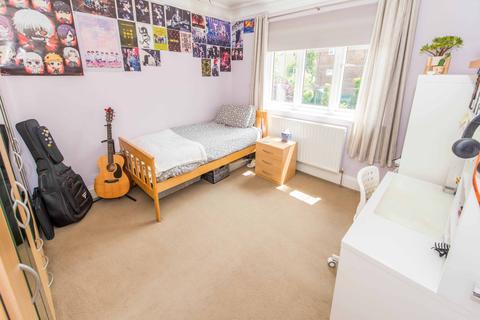 265 Croydon Road, Wallington, SM6 7LR