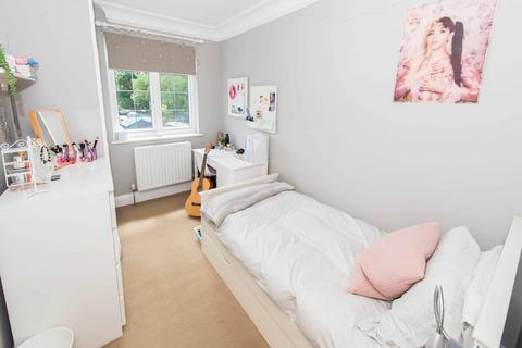 265 Croydon Road, Wallington, SM6 7LR