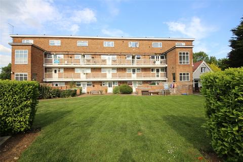 19 Finches Close, Corringham, Stanford-le-hope, SS17 9BX