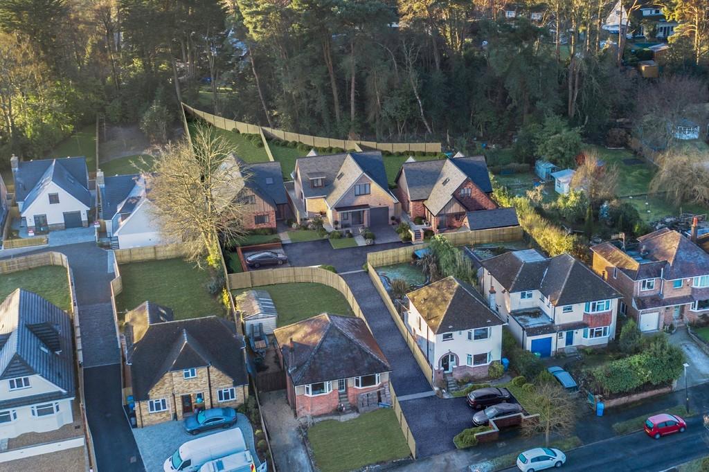 Abbotsbury Road, Broadstone 4 bed detached house £639,950