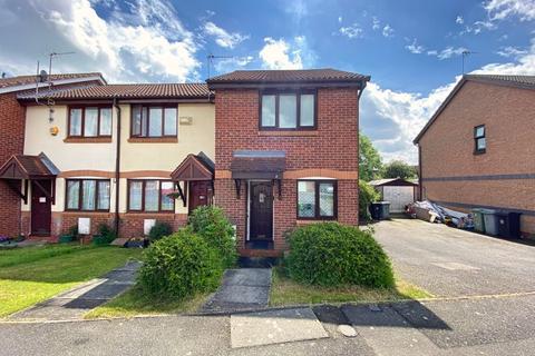 8 Applewood Drive, Gonerby Hill Foot, Grantham, NG31 8QN