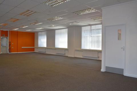 Office to rent - Central Slough