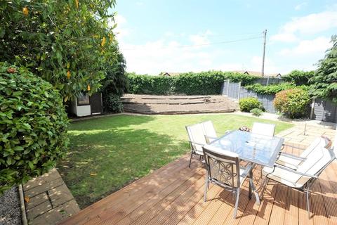 5 Brookmead Close, Orpington, BR5 2BB