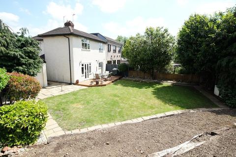 5 Brookmead Close, Orpington, BR5 2BB