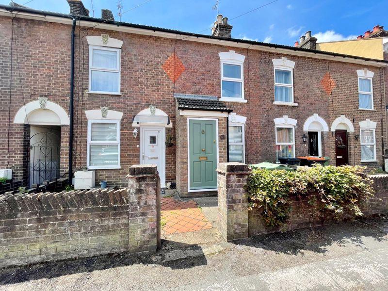 Princes Street, Dunstable 2 bed terraced house £225,000