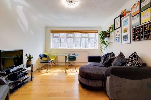 2 bedroom flat for sale, Collinson Street, London SE1