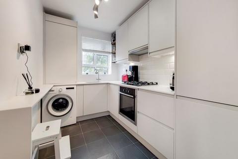 2 bedroom flat for sale, Collinson Street, London SE1