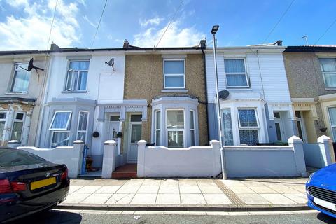 3 bedroom terraced house to rent, Jubilee Road, Southsea