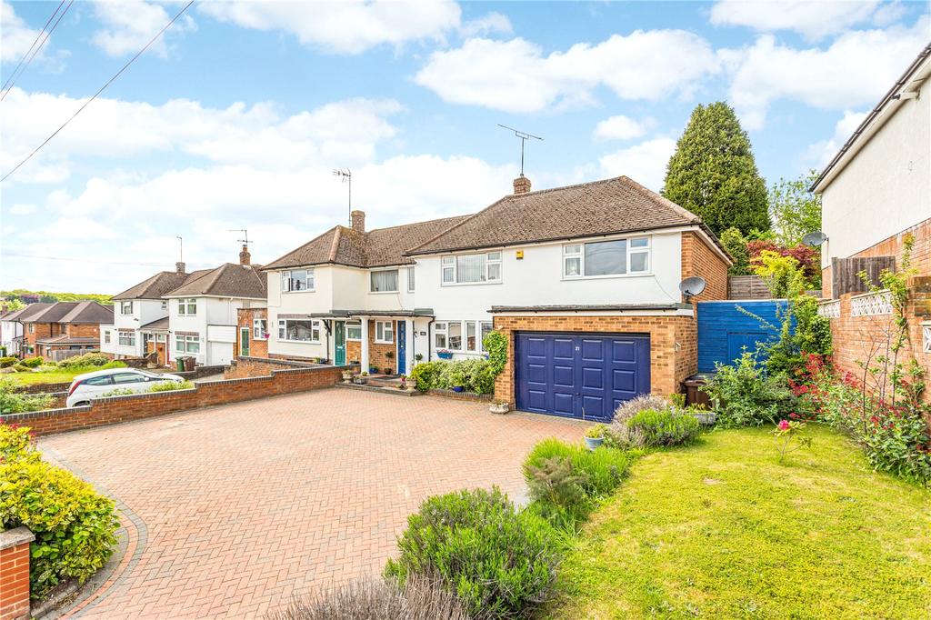Piggottshill Lane, Harpenden... 4 bed semidetached house £950,000