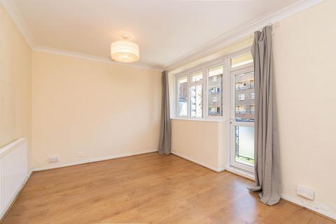 4 bedroom maisonette to rent, Trelawney Estate, Paragon Road, London, E9