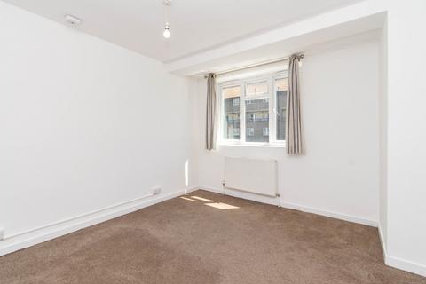 4 bedroom maisonette to rent, Trelawney Estate, Paragon Road, London, E9