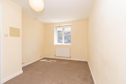 4 bedroom maisonette to rent, Trelawney Estate, Paragon Road, London, E9