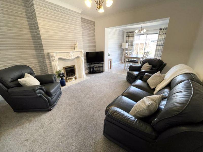 Kingsway, Swinton, Manchester 3 bed semidetached house £240,000