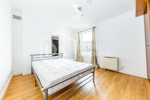 4 bedroom apartment to rent, Criterion Mews, Archway, London