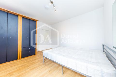 4 bedroom apartment to rent, Criterion Mews, Archway, London