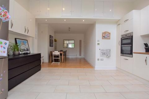 46 Bolton Road, Harrow, HA1 4SA
