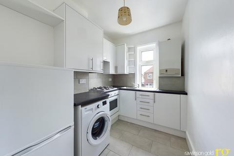 2 bedroom flat to rent, Radnor Road, Harrow