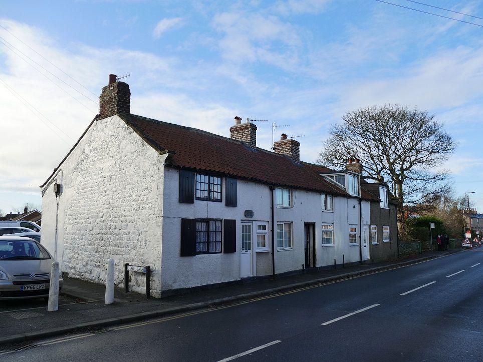 Cayton 1 bed terraced house £520 pcm (£120 pw)