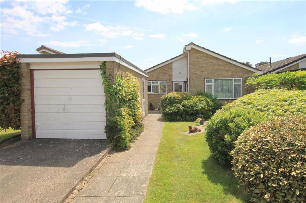 Treeside, Highcliffe, Christchurch... 2 bed detached bungalow £385,000